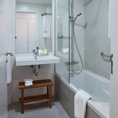 Rochavau Hotel 4*