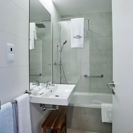 Rochavau Готель Портіман