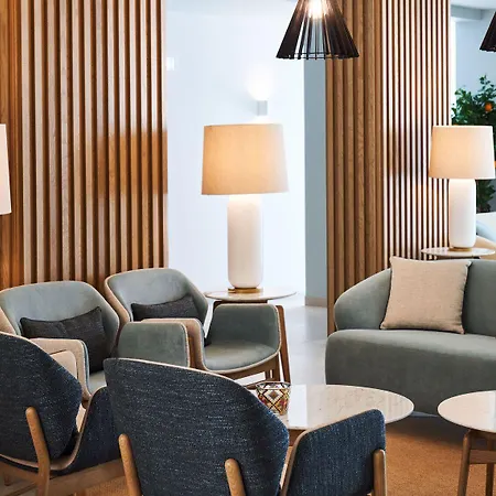 Готель Rochavau